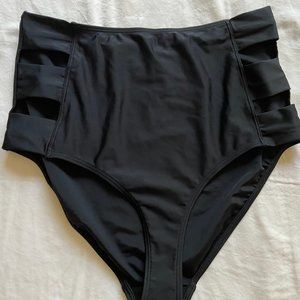 NWOT, Bravissimo swim bottom, size M